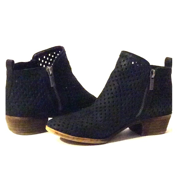 Lucky Brand Basel 3 Black Ankle Boots - Picture 1 of 6